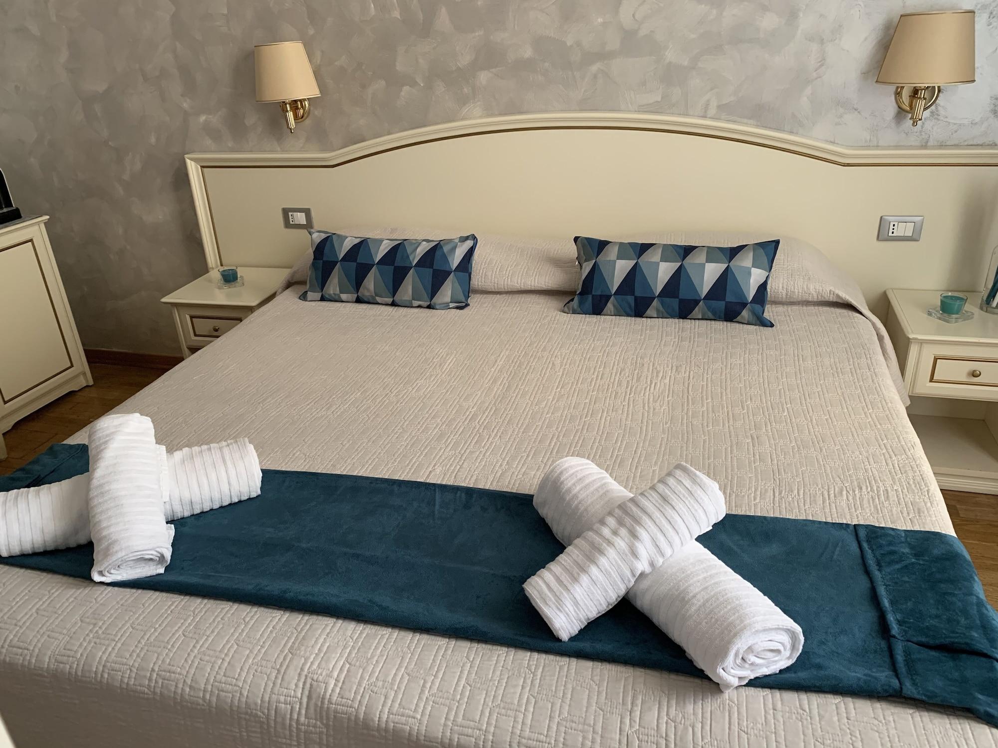 Domus Via Veneto Bed & Breakfast Рим Екстериор снимка