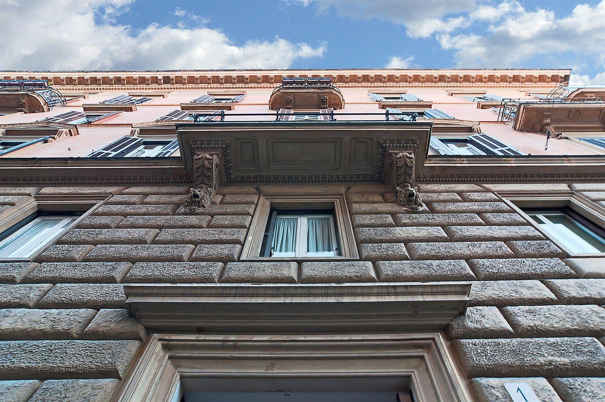 Domus Via Veneto Bed & Breakfast Рим Екстериор снимка