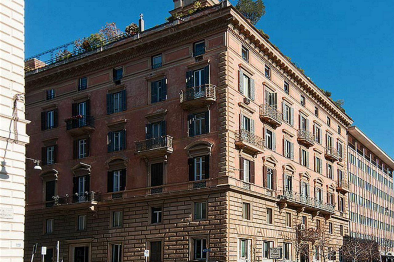 Domus Via Veneto Bed & Breakfast Рим Екстериор снимка