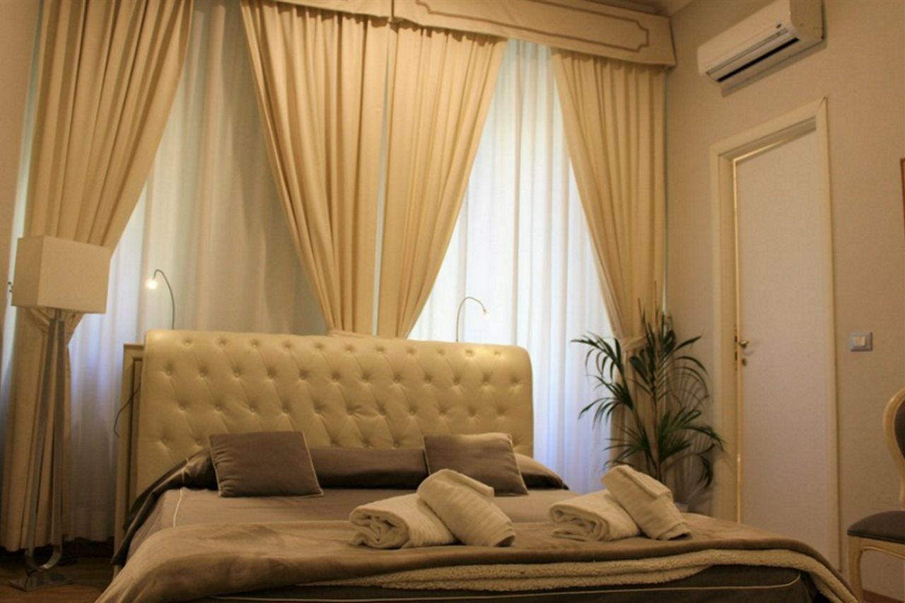 Domus Via Veneto Bed & Breakfast Рим Екстериор снимка